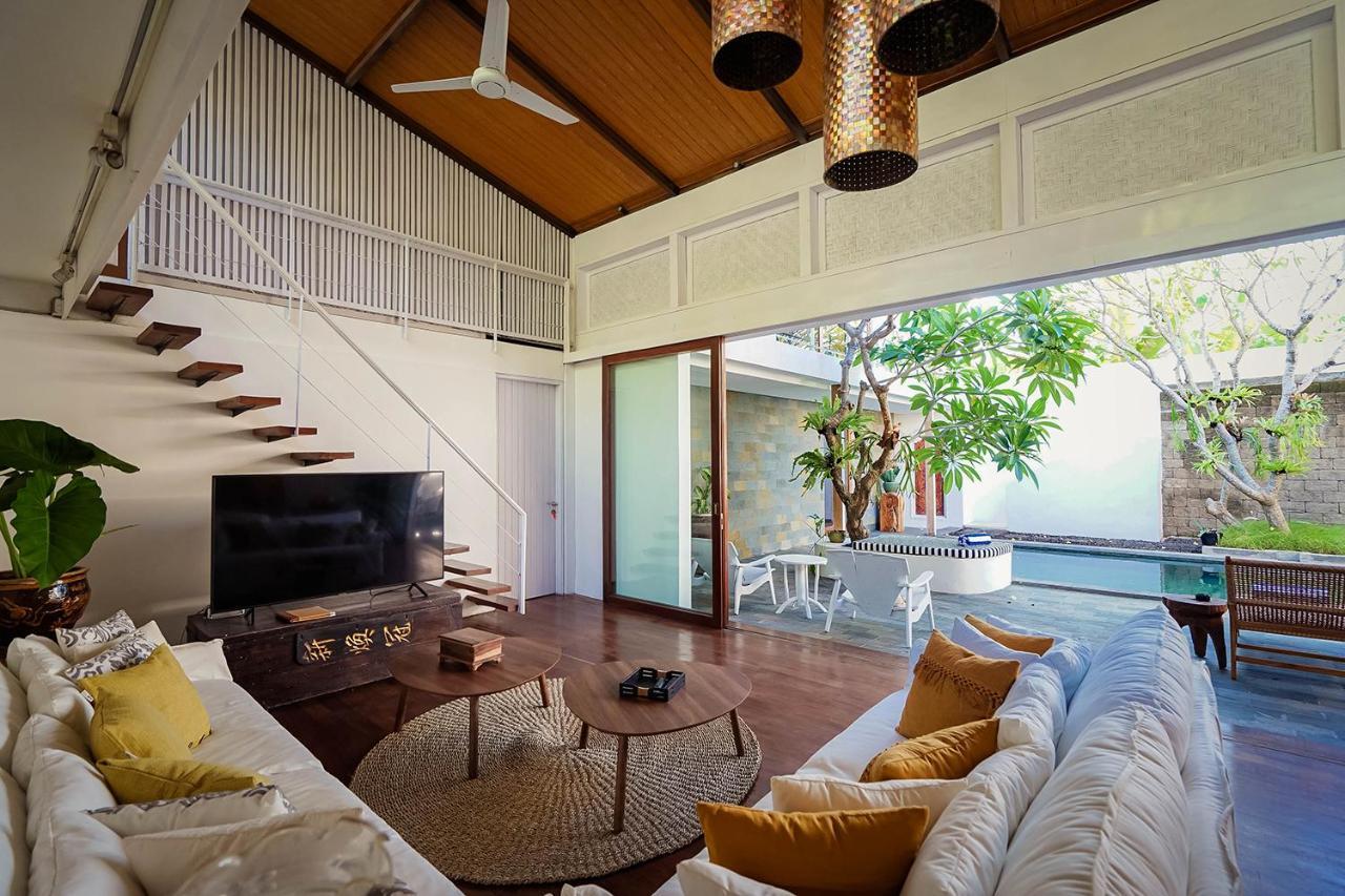 Bias Villa Seminyak Esterno foto