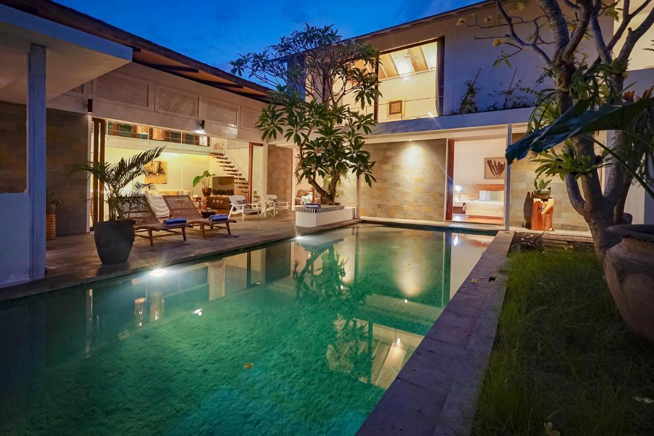 Bias Villa Seminyak Esterno foto