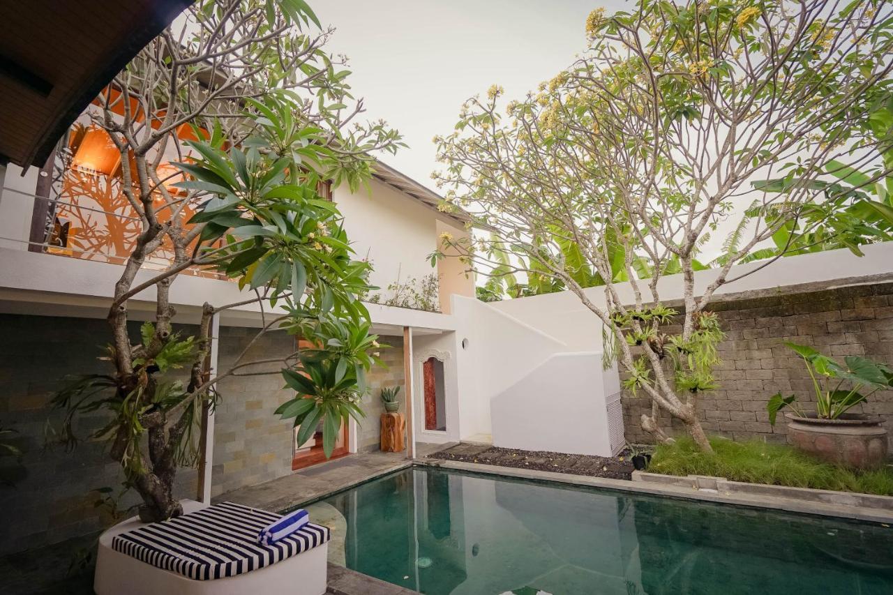 Bias Villa Seminyak Esterno foto